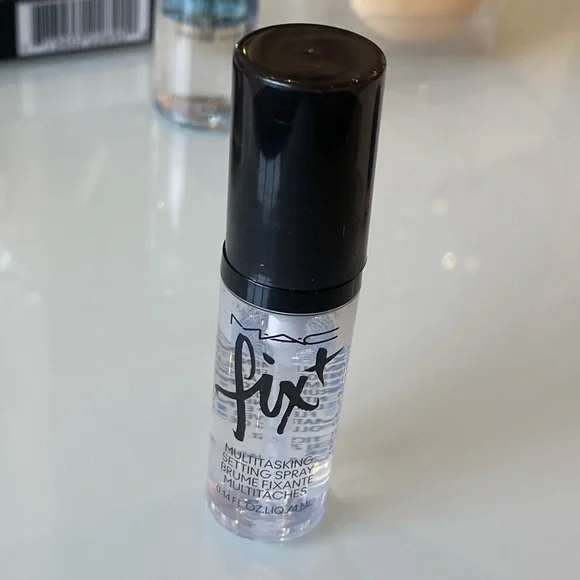 Makeup Bundle - BNIB! - Picture 4 of 8